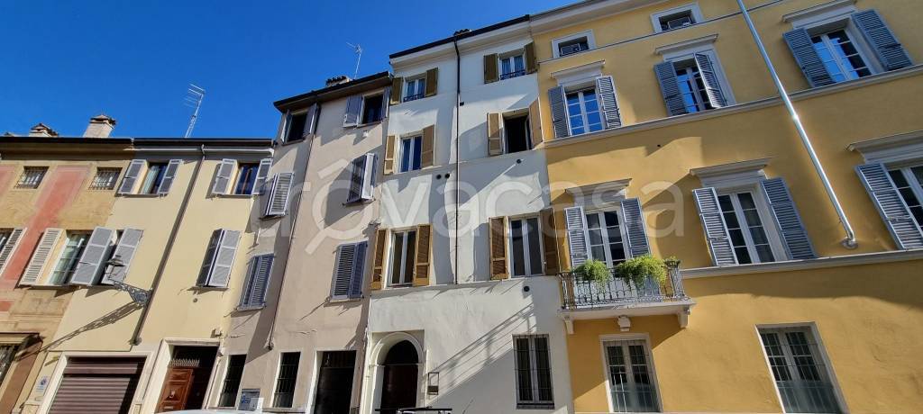 appartamento in vendita a Parma in zona Centro Storico