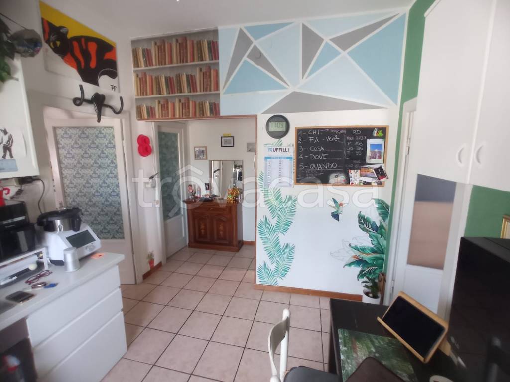 appartamento in vendita a Parma in zona Montanara