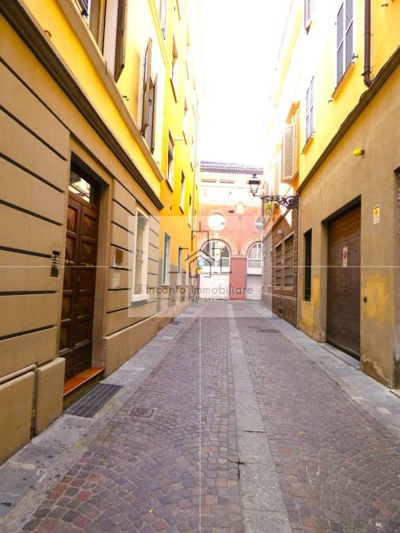 appartamento in vendita a Parma in zona Centro Storico