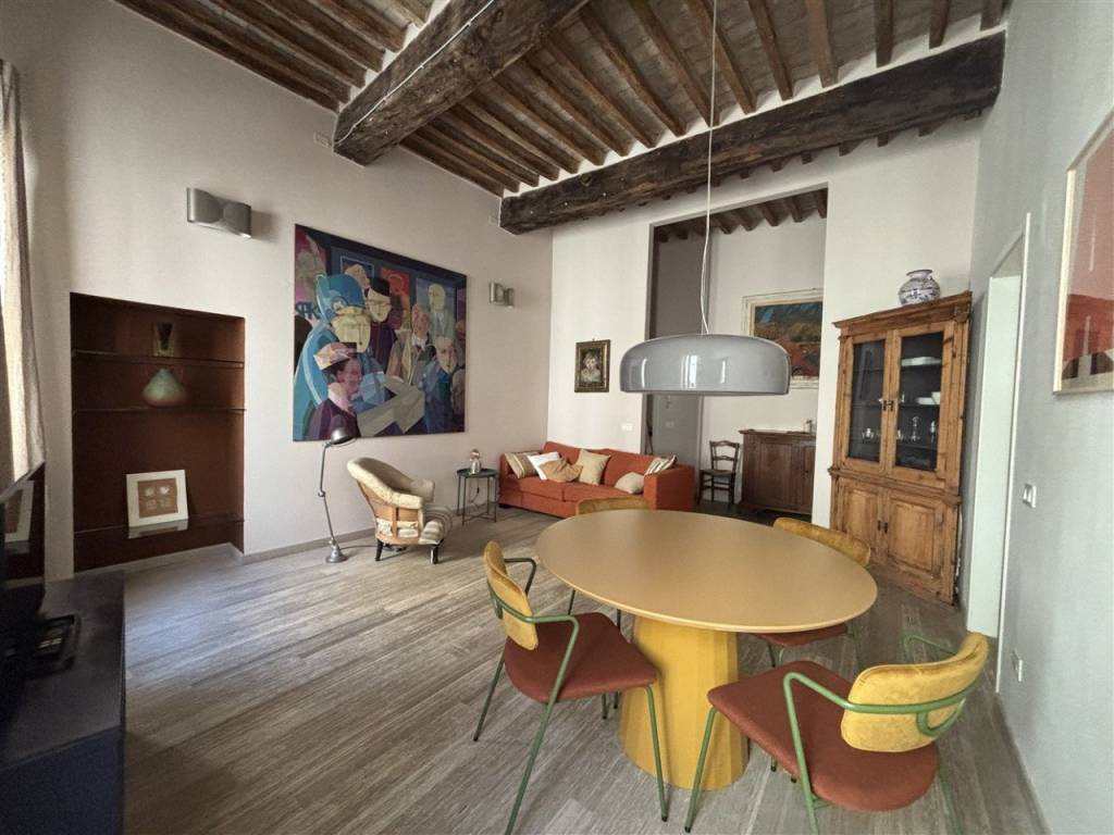 appartamento in vendita a Parma in zona Centro Storico