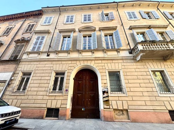 ufficio in vendita a Parma in zona Centro Storico