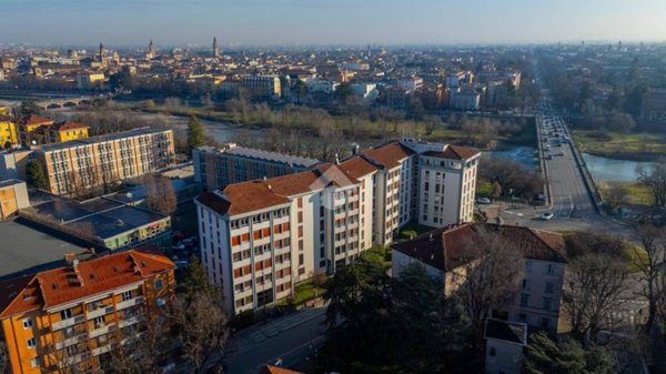 appartamento in vendita a Parma in zona Oltretorrente