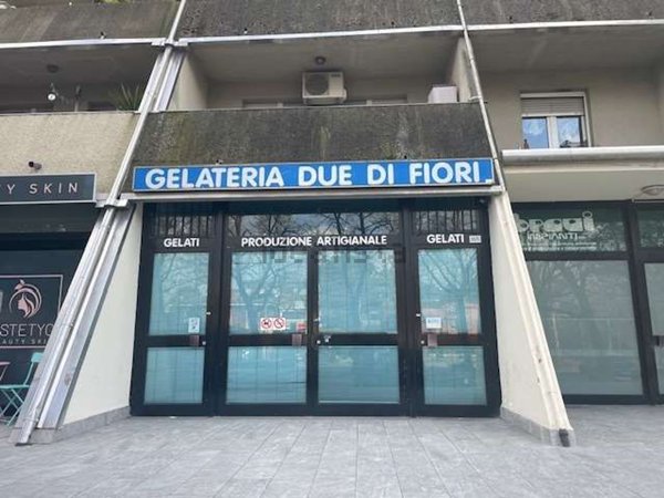 negozio in vendita a Parma