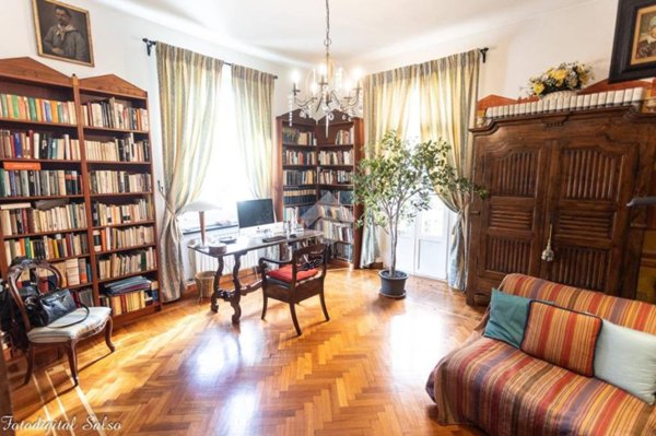 casa indipendente in vendita a Parma in zona Cittadella