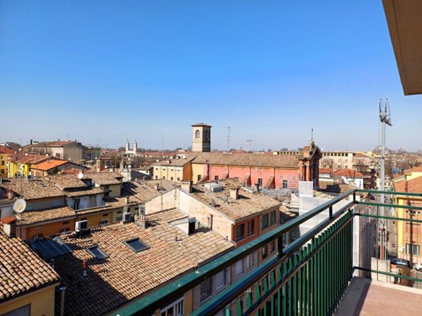 appartamento in vendita a Parma in zona Oltretorrente