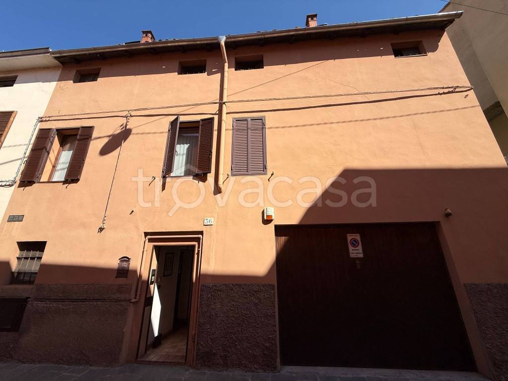 casa indipendente in vendita a Parma in zona Centro Storico