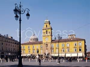 negozio in vendita a Parma in zona Centro Storico