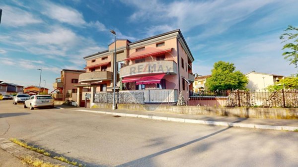 appartamento in vendita a Parma in zona Pilastrello