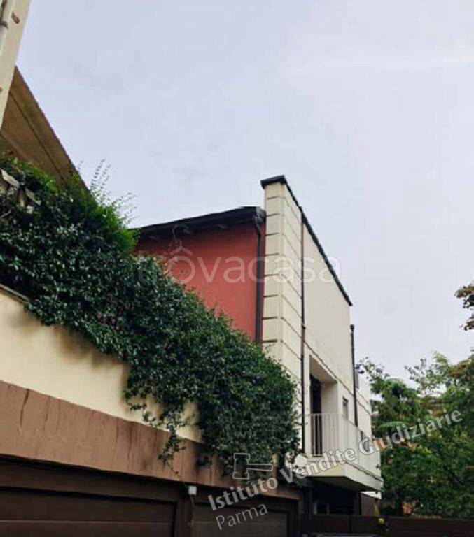 appartamento in vendita a Parma in zona Cittadella
