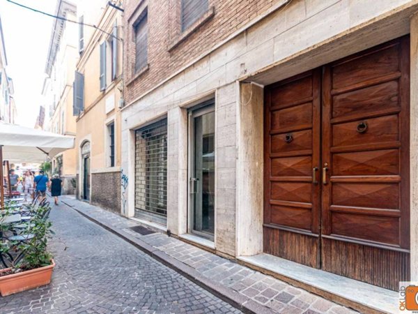 casa indipendente in vendita a Parma in zona Centro Storico