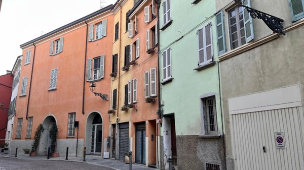 appartamento in vendita a Parma in zona Centro Storico