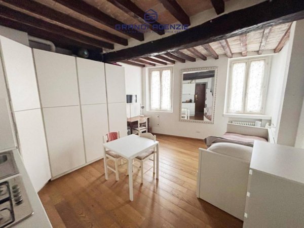 appartamento in vendita a Parma in zona Centro Storico