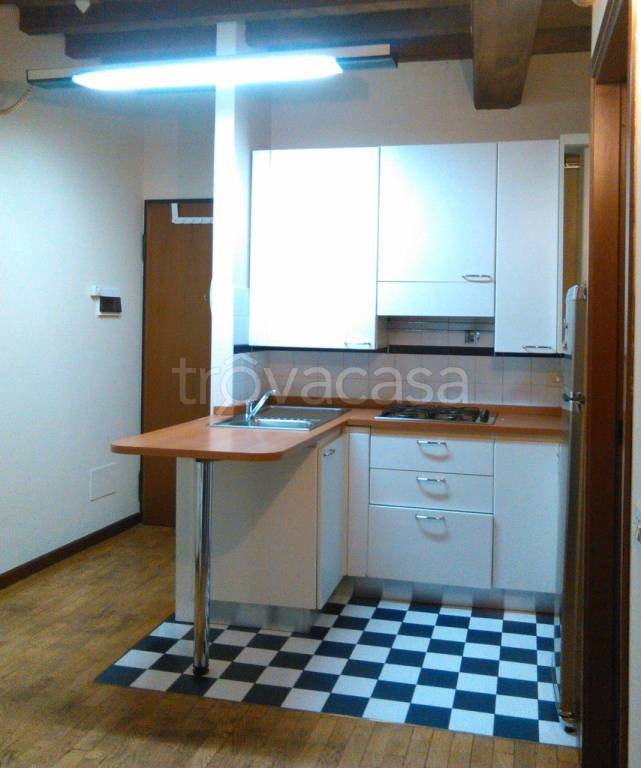 appartamento in vendita a Parma in zona Centro Storico
