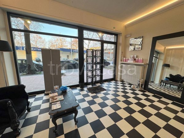 negozio in vendita a Parma