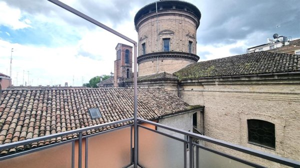 appartamento in vendita a Parma in zona Centro Storico