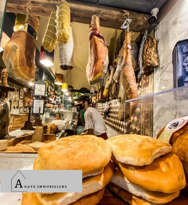 negozio in vendita a Parma in zona Centro Storico