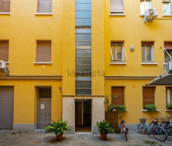 appartamento in vendita a Parma in zona Centro Storico