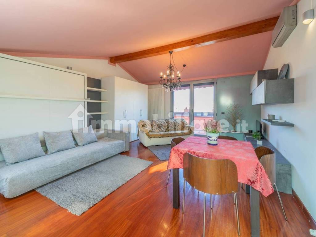 appartamento in vendita a Parma in zona Centro Storico