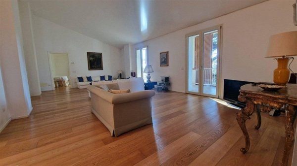 appartamento in vendita a Parma in zona Centro Storico