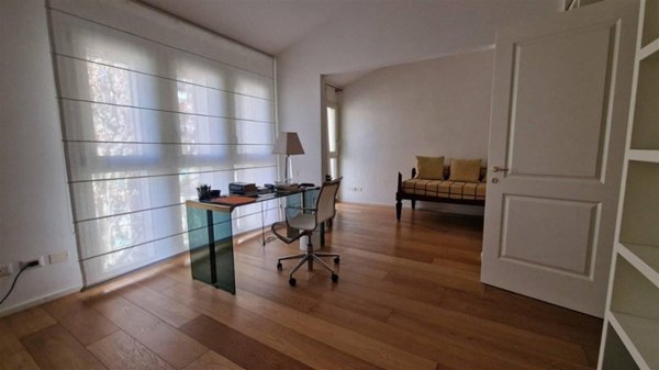 appartamento in vendita a Parma in zona Centro Storico