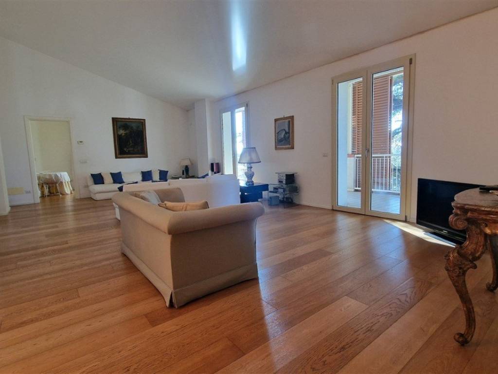 appartamento in vendita a Parma in zona Centro Storico