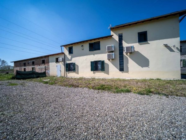 casa indipendente in vendita a Parma