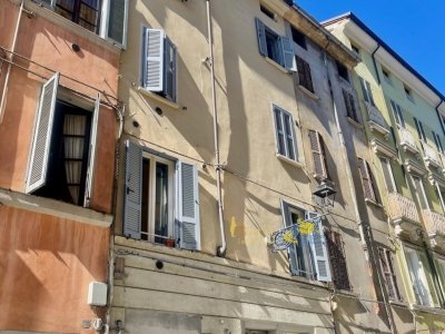 appartamento in vendita a Parma in zona Centro Storico