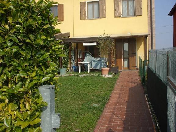 appartamento in vendita a Parma in zona San Martino / Paradigna