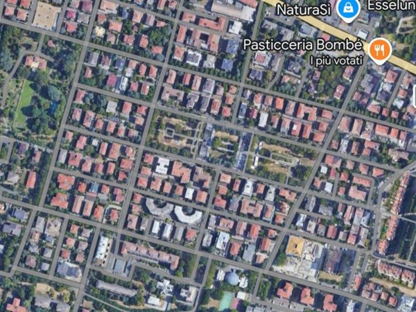 intera palazzina in vendita a Parma in zona Cittadella