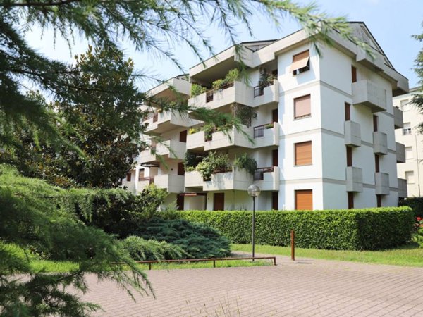 appartamento in vendita a Parma in zona Molinetto