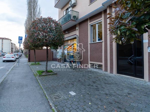 negozio in vendita a Parma in zona Cittadella