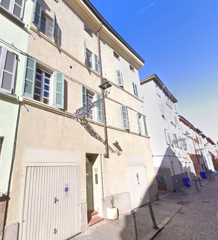 appartamento in vendita a Parma in zona Centro Storico