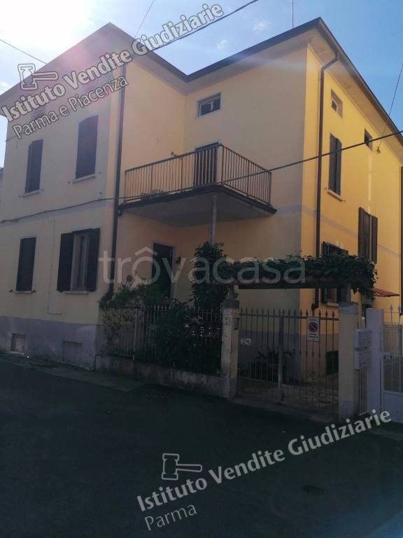 appartamento in vendita a Parma in zona San Leonardo