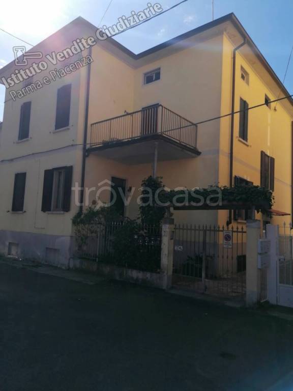 appartamento in vendita a Parma in zona San Leonardo