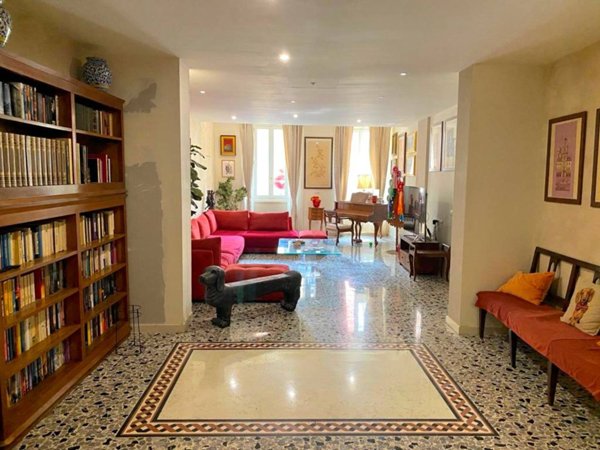 appartamento in vendita a Parma in zona Centro Storico