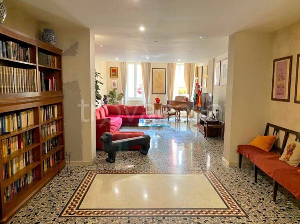 appartamento in vendita a Parma in zona Centro Storico