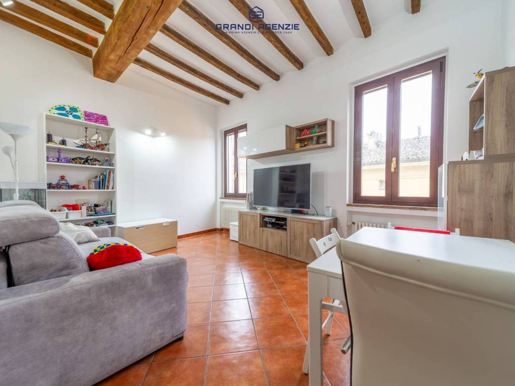 appartamento in vendita a Parma in zona Oltretorrente