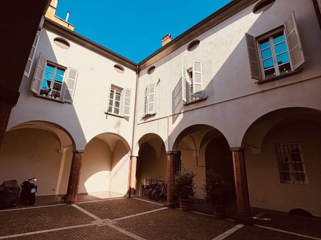 appartamento in vendita a Parma in zona Oltretorrente