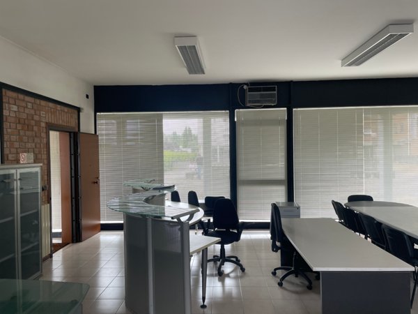 ufficio in vendita a Parma in zona San Leonardo