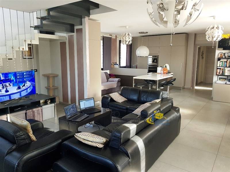 casa indipendente in vendita a Parma in zona Vicofertile