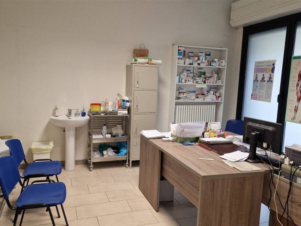 ufficio in vendita a Parma in zona San Lazzaro