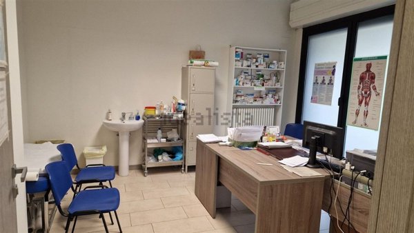 ufficio in vendita a Parma in zona Lubiana