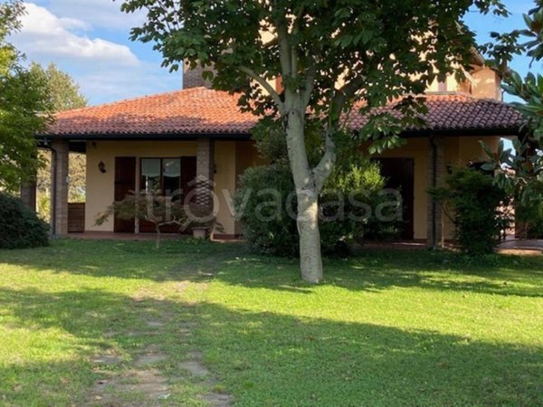 casa indipendente in vendita a Parma in zona Molinetto