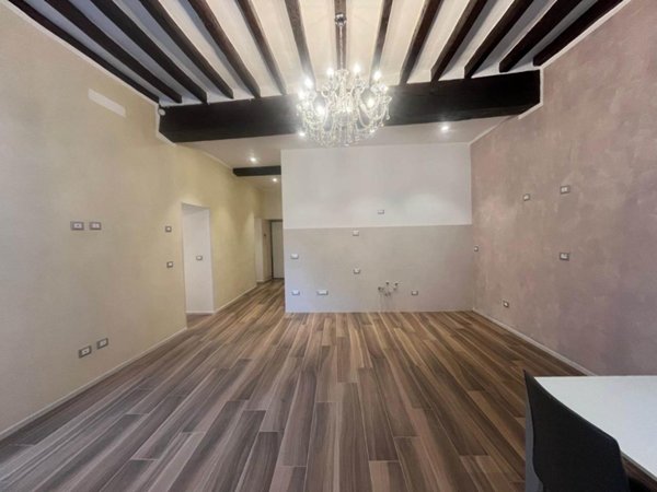 appartamento in vendita a Parma in zona Centro Storico