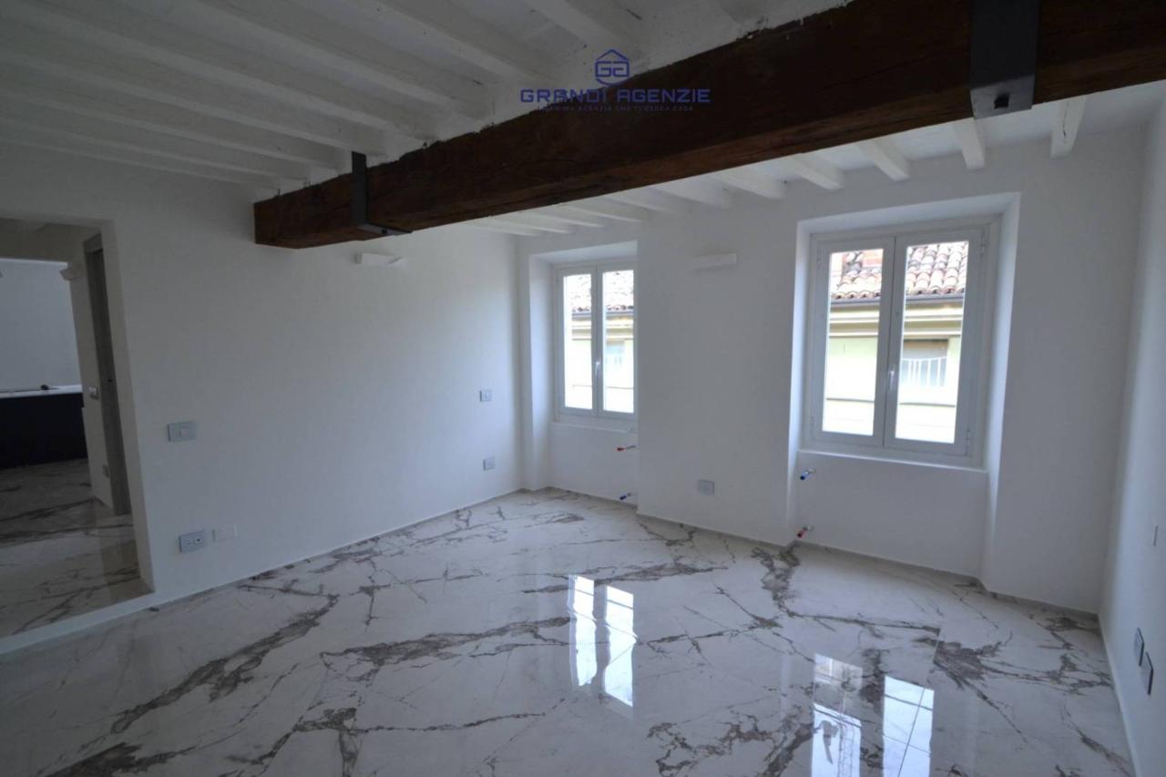 appartamento in vendita a Parma in zona Centro Storico