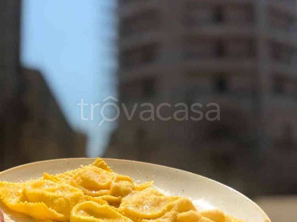 negozio in vendita a Parma in zona Centro Storico