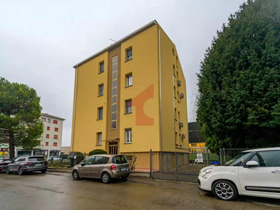 appartamento in vendita a Parma in zona Centro Storico