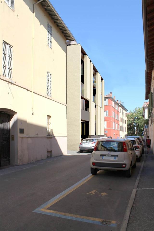 appartamento in vendita a Parma in zona Centro Storico