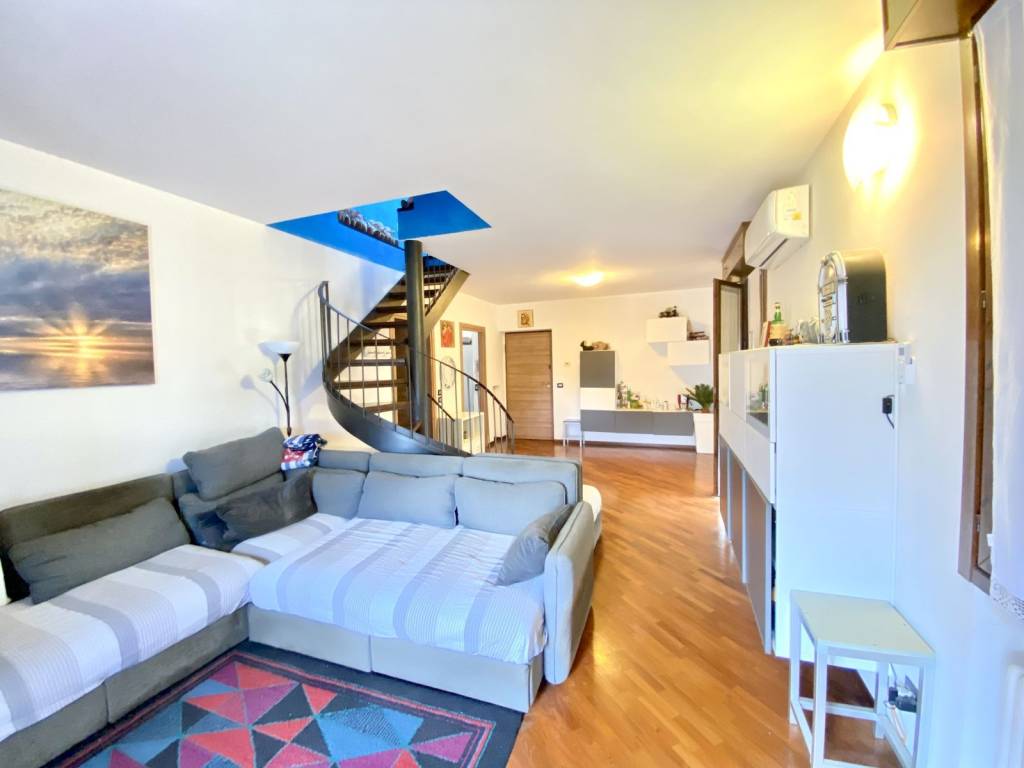 appartamento in vendita a Parma in zona Gaione