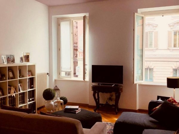 appartamento in vendita a Parma in zona Centro Storico